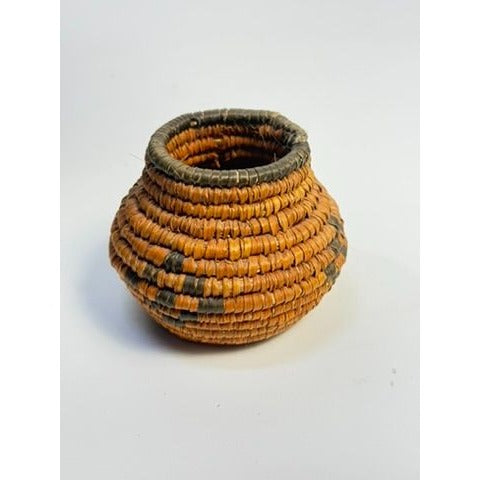 Native American Woven Basket Mini Handmade Vintage Southwestern Art Indian Historical Craft Southwest Aboriginal Shelf Home Decor Decorative