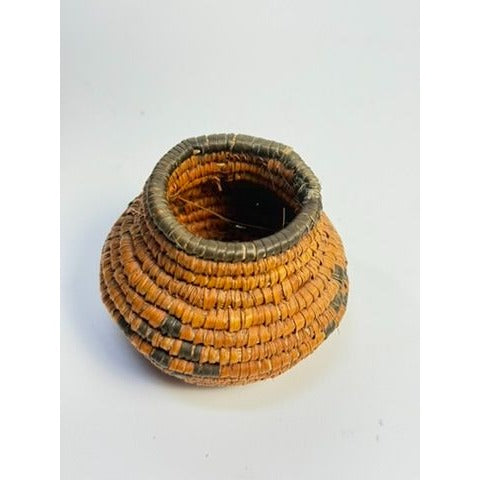 Native American Woven Basket Mini Handmade Vintage Southwestern Art Indian Historical Craft Southwest Aboriginal Shelf Home Decor Decorative