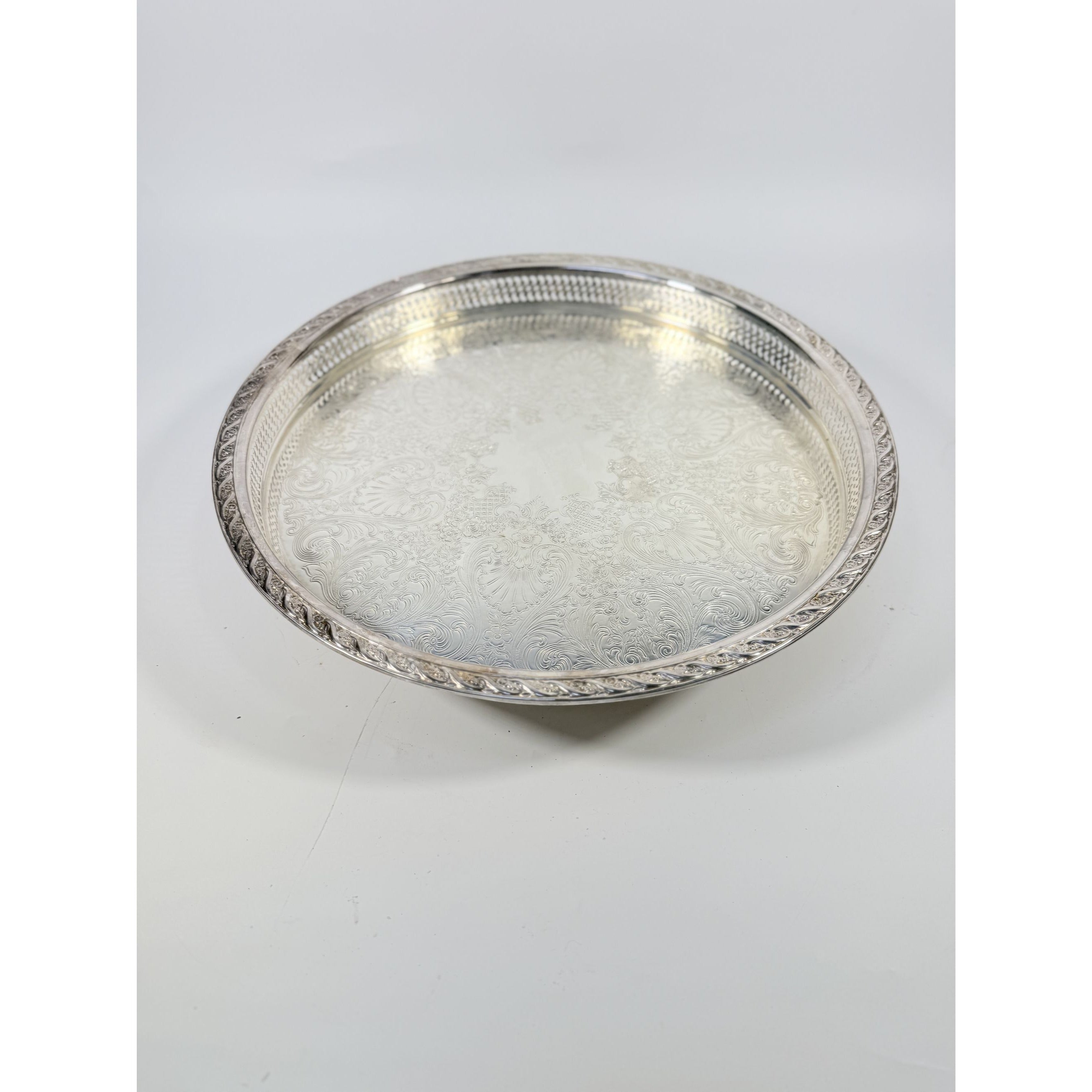 Round Pedestal Cake Stand Lazy Susan Spring Flowers Silver Plated Wm Rogers & Sons Pierced Edge Reticulated Tray Server Hostess Serving