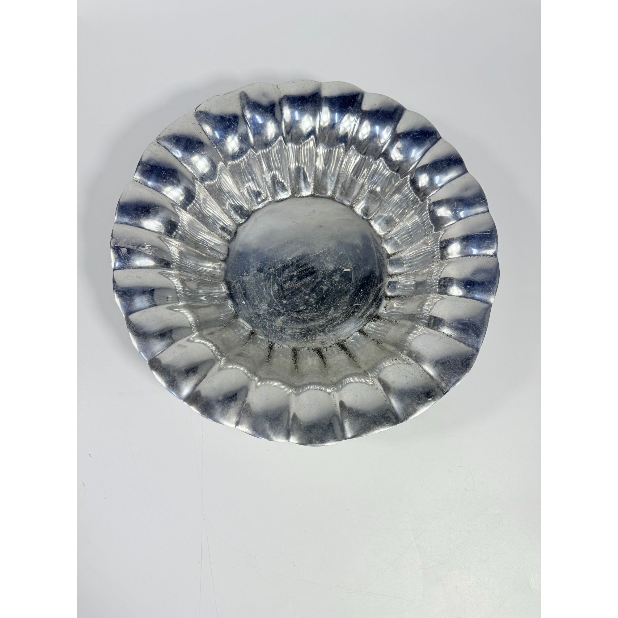 Pewter Bowl Silver Large Fruit Serving Holland Boone Shell Scalloped Round Replacement Dishes Holiday Party Wedding Gift Traditional Home