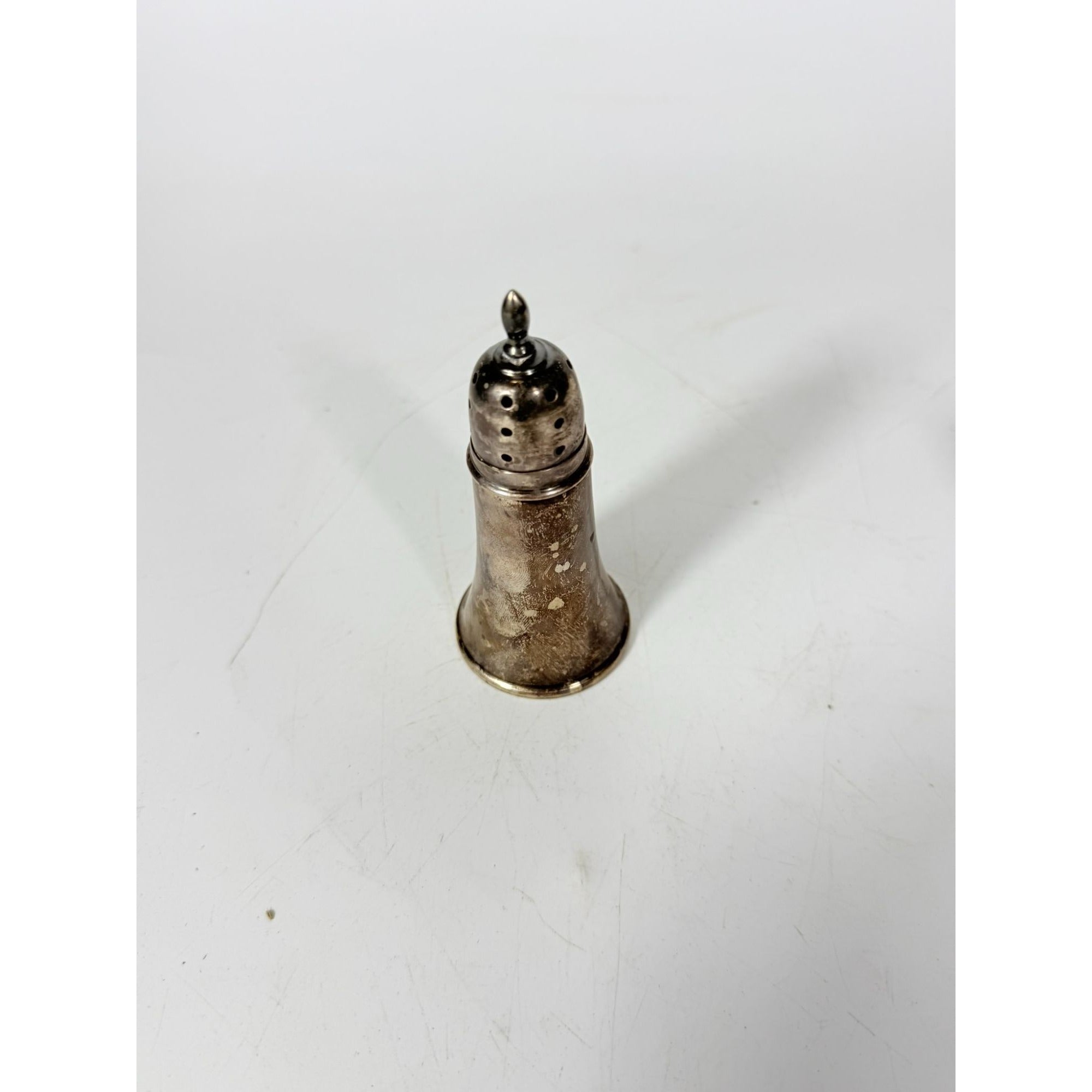 Weighted Sterling Silver Crown Salt & Pepper Shakers set 68 g