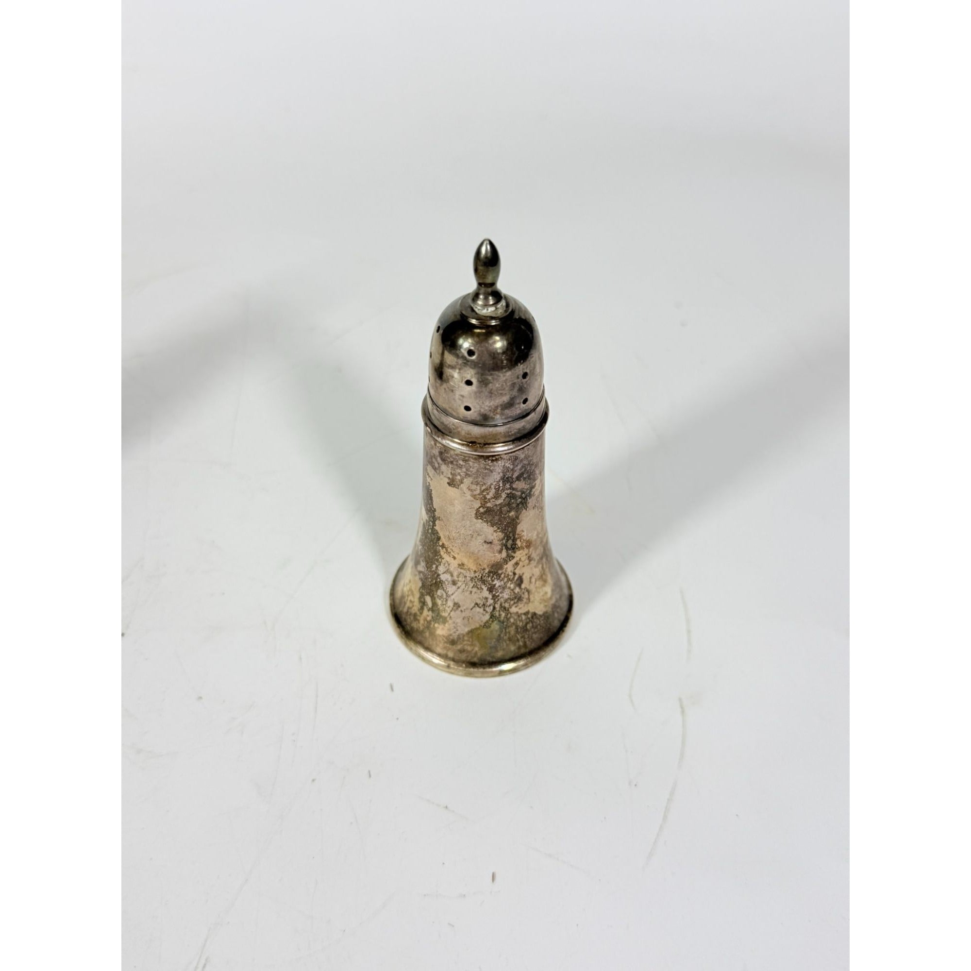 Weighted Sterling Silver Crown Salt & Pepper Shakers set 68 g