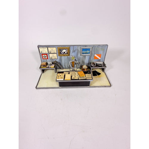 Cartoon Stained Glass Art Sculpture Vintage Desk Wall Street Carl Goeller Handmade Scuba Gear Office Decor Unique