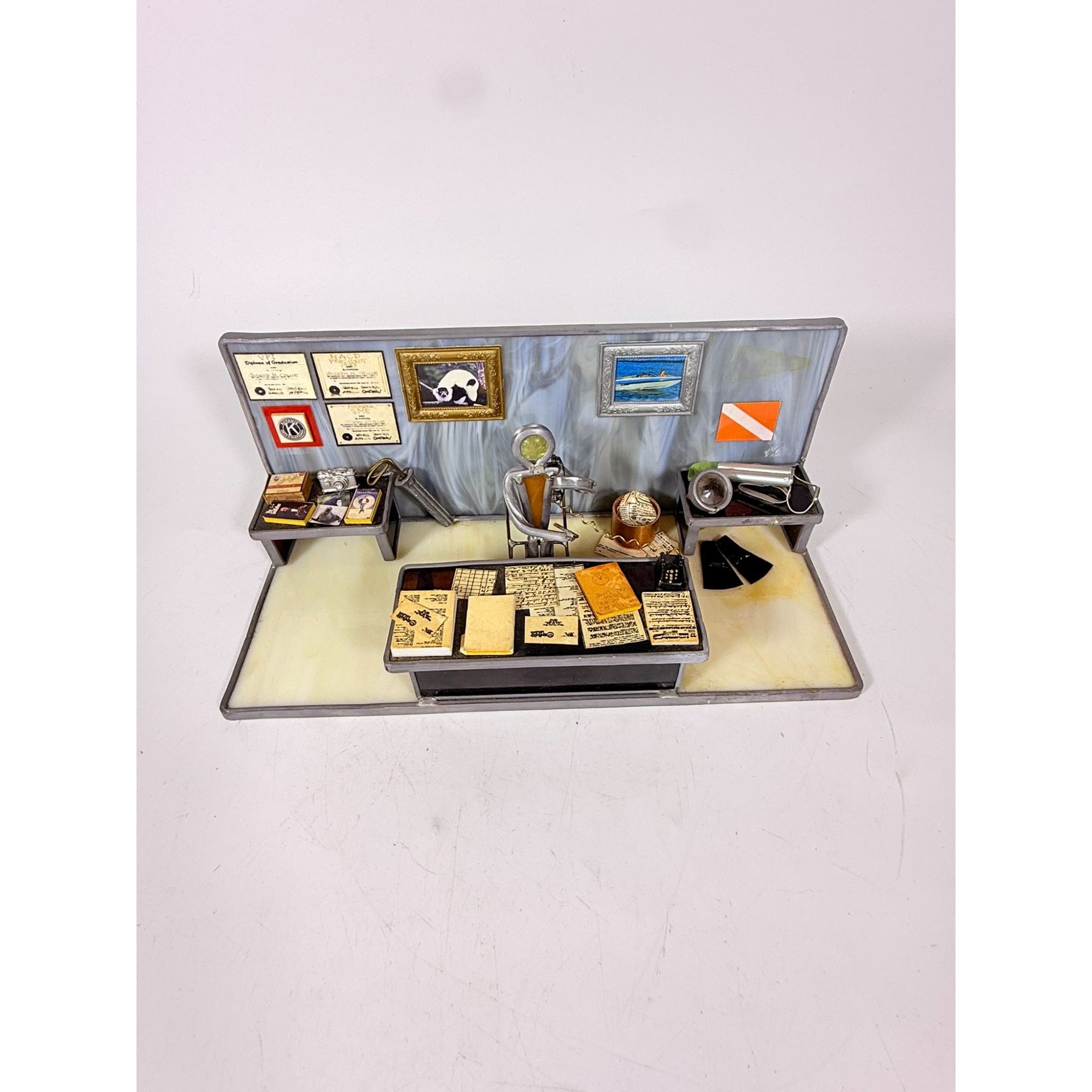 Cartoon Stained Glass Art Sculpture Vintage Desk Wall Street Carl Goeller Handmade Scuba Gear Office Decor Unique