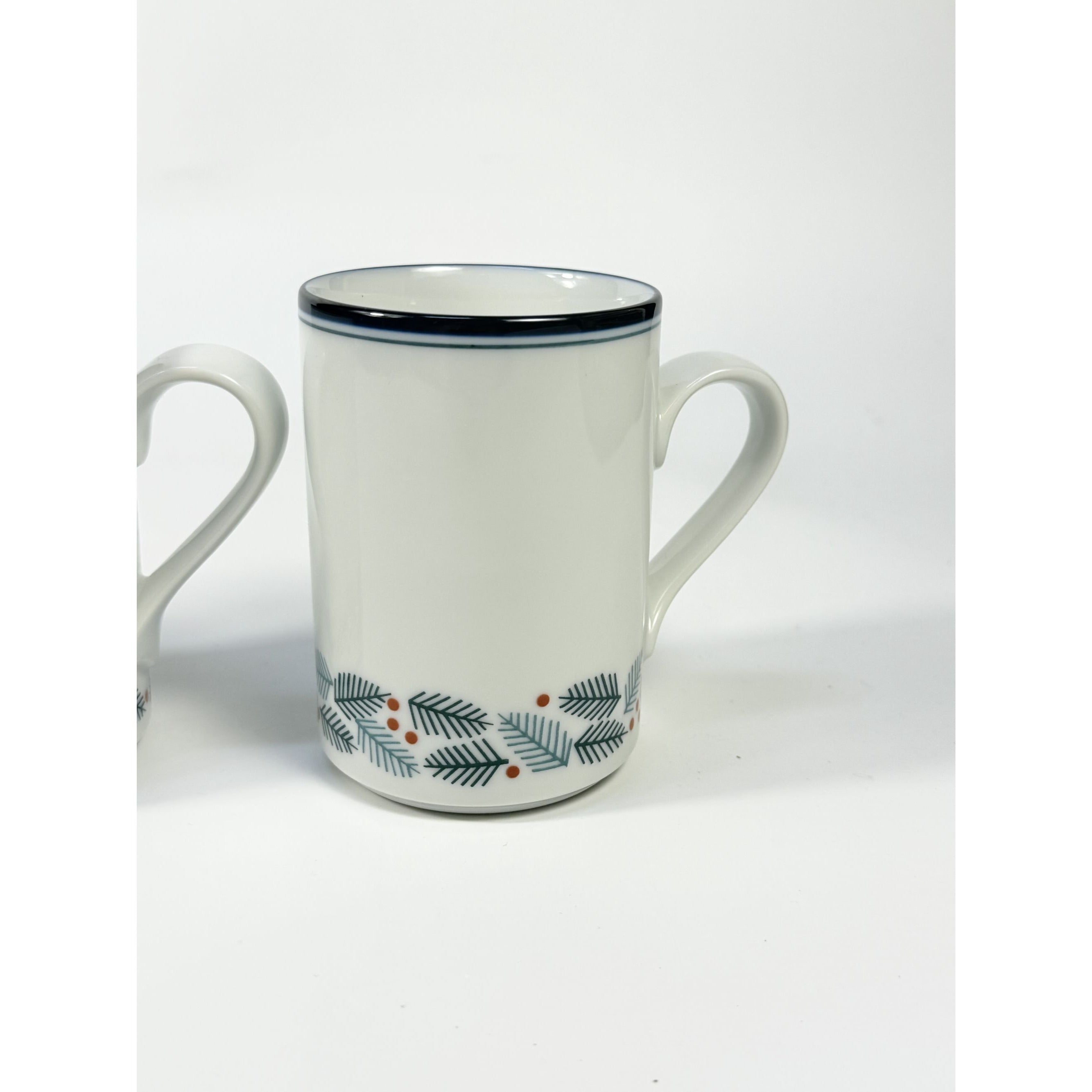 Coffee Tea Mugs  Set 4 Christmas Stoneware Pine Branches Berries Dansk Bistro 10oz Japan Replacement China Scandanavian Style Minimalist