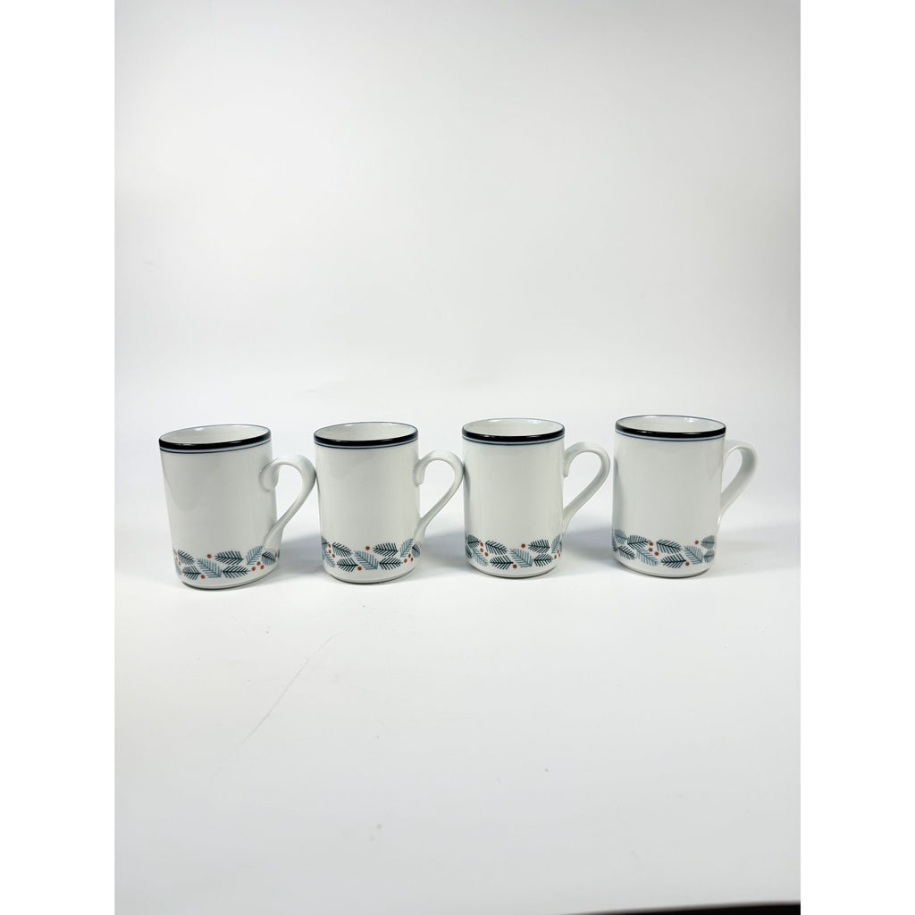 Coffee Tea Mugs  Set 4 Christmas Stoneware Pine Branches Berries Dansk Bistro 10oz Japan Replacement China Scandanavian Style Minimalist