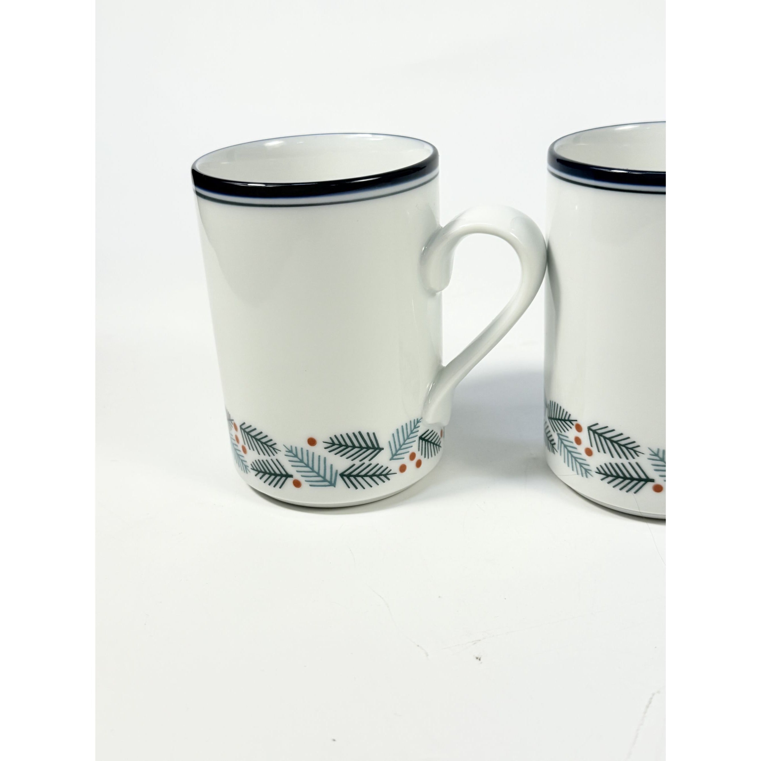Coffee Tea Mugs  Set 4 Christmas Stoneware Pine Branches Berries Dansk Bistro 10oz Japan Replacement China Scandanavian Style Minimalist