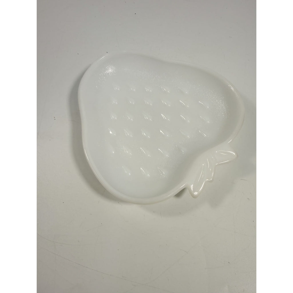 Strawberry Trinket Dish Milk Glass White Hazel Atlas Serving Dish Barware Salad Plate Berry Bowl Kitcheware Replaceent China Granny Cottage