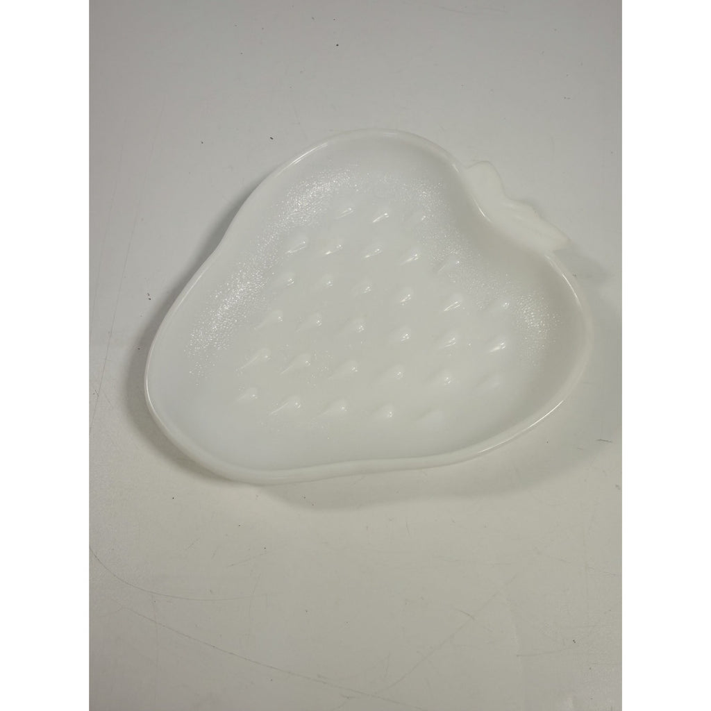 Strawberry Trinket Dish Milk Glass White Hazel Atlas Serving Dish Barware Salad Plate Berry Bowl Kitcheware Replaceent China Granny Cottage