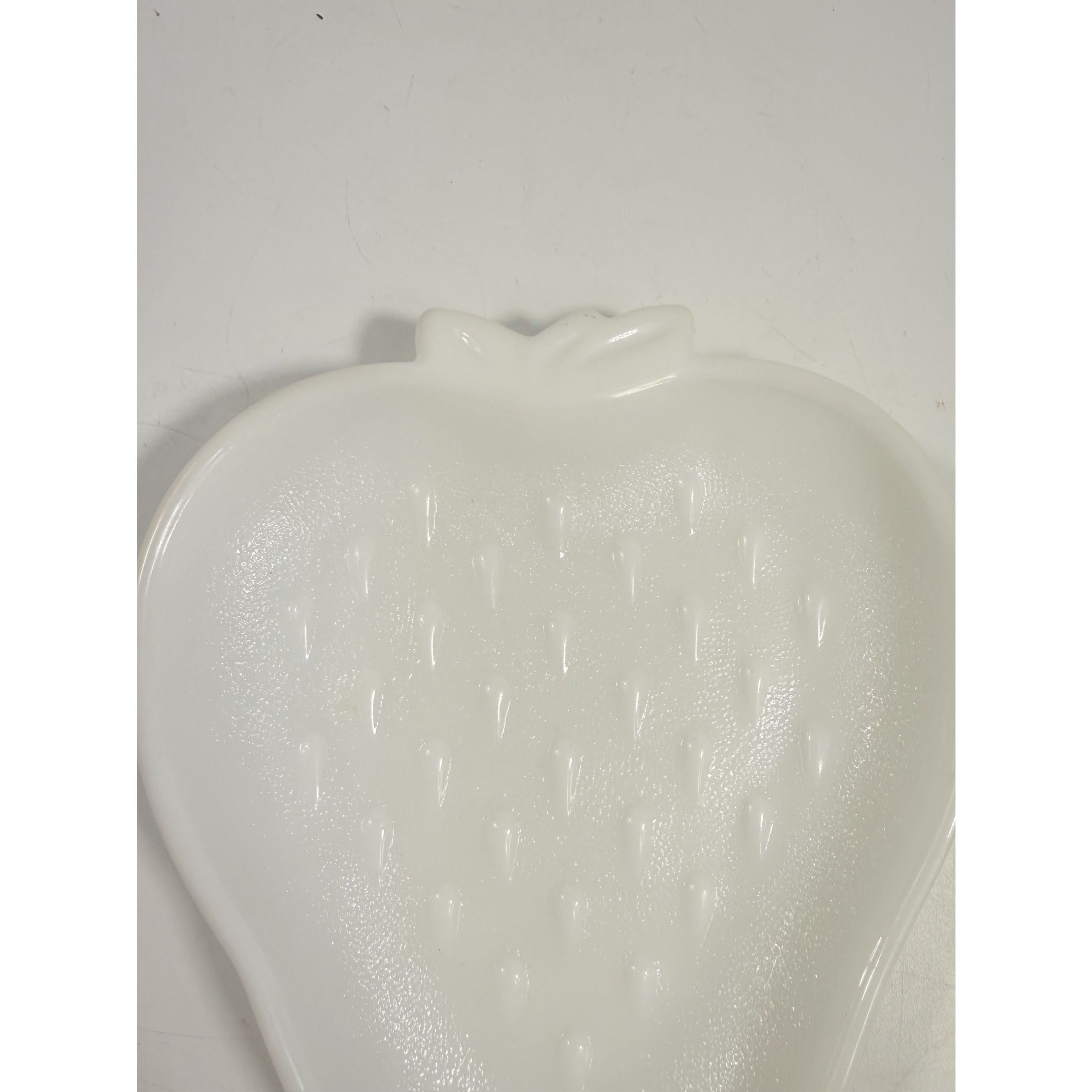 Strawberry Trinket Dish Milk Glass White Hazel Atlas Serving Dish Barware Salad Plate Berry Bowl Kitcheware Replaceent China Granny Cottage