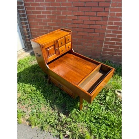 Cobblers Bench End Side Table Colonial Style Link Taylor Pilgrim Pine Copper Bowl Flower Planter Vintage Furniture Unique Mid Century