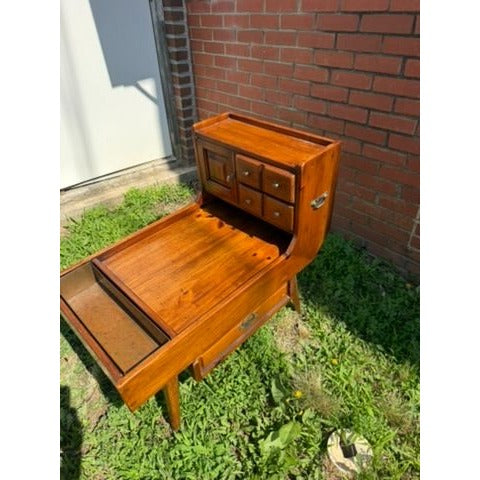 Cobblers Bench End Side Table Colonial Style Link Taylor Pilgrim Pine Copper Bowl Flower Planter Vintage Furniture Unique Mid Century