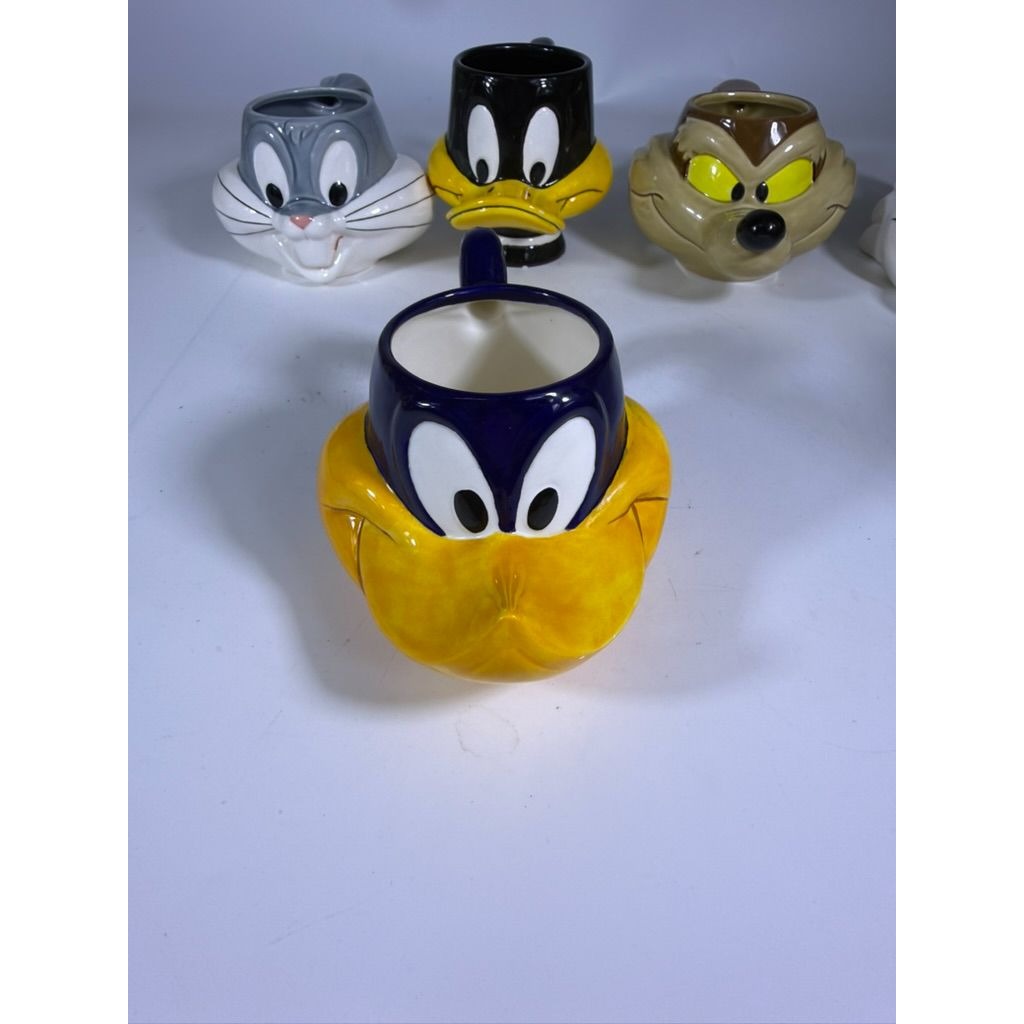 Ceramic Mug 3D Set 5 Looney Tunes Bugs Bunny, Sylvester, Wille E Coyote, Road Runner, Daffy Duck Vintage Cartoon Characters Warner Brothers
