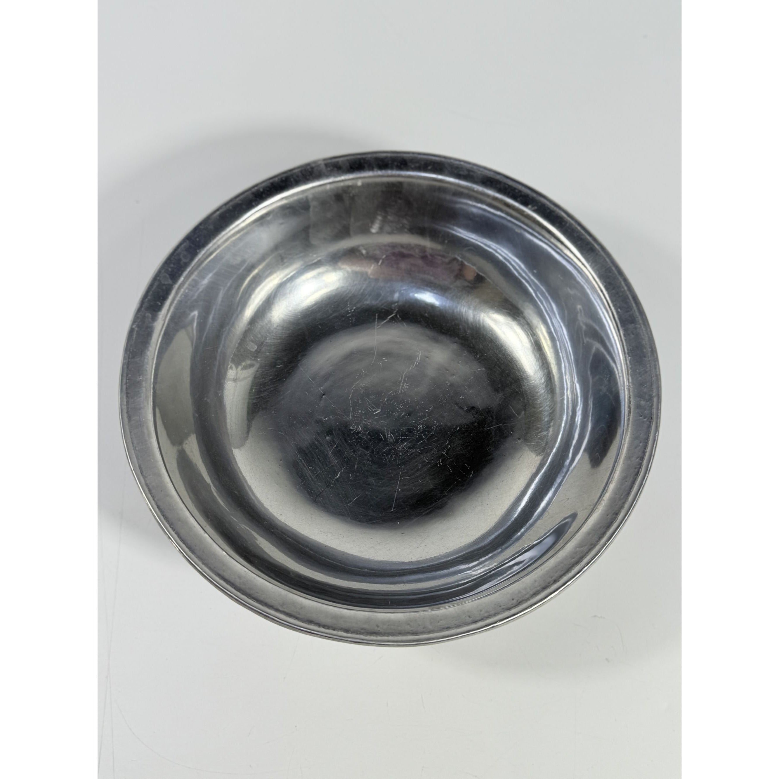 Pewter Serving Bowl Covered Vegetable Wilton Armetele Plough Tavern Large Round 1973 Vintage Columbia PA Replacement Dishes Colonial