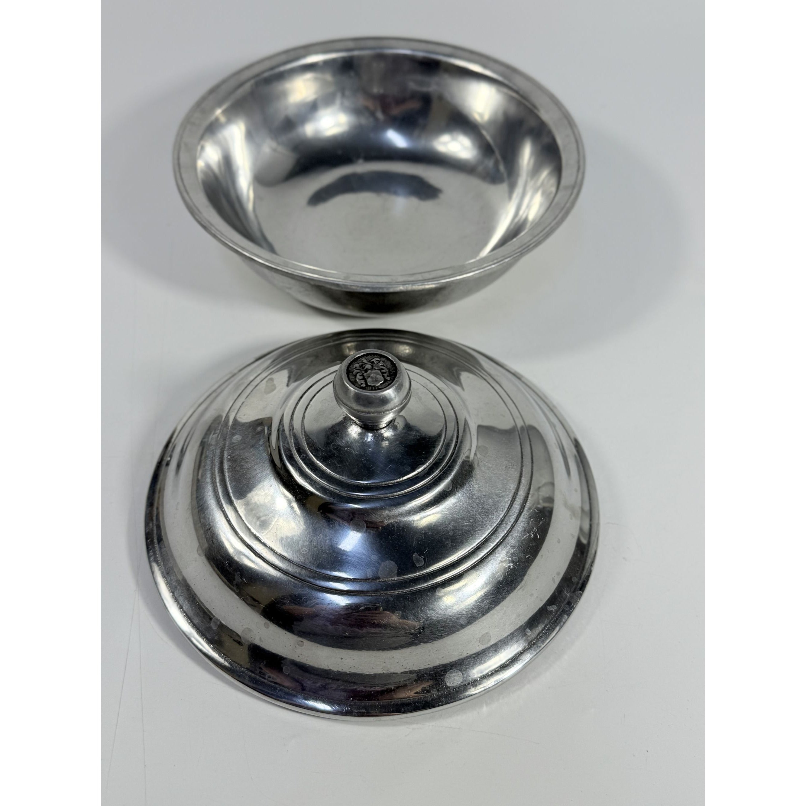 Pewter Serving Bowl Covered Vegetable Wilton Armetele Plough Tavern Large Round 1973 Vintage Columbia PA Replacement Dishes Colonial