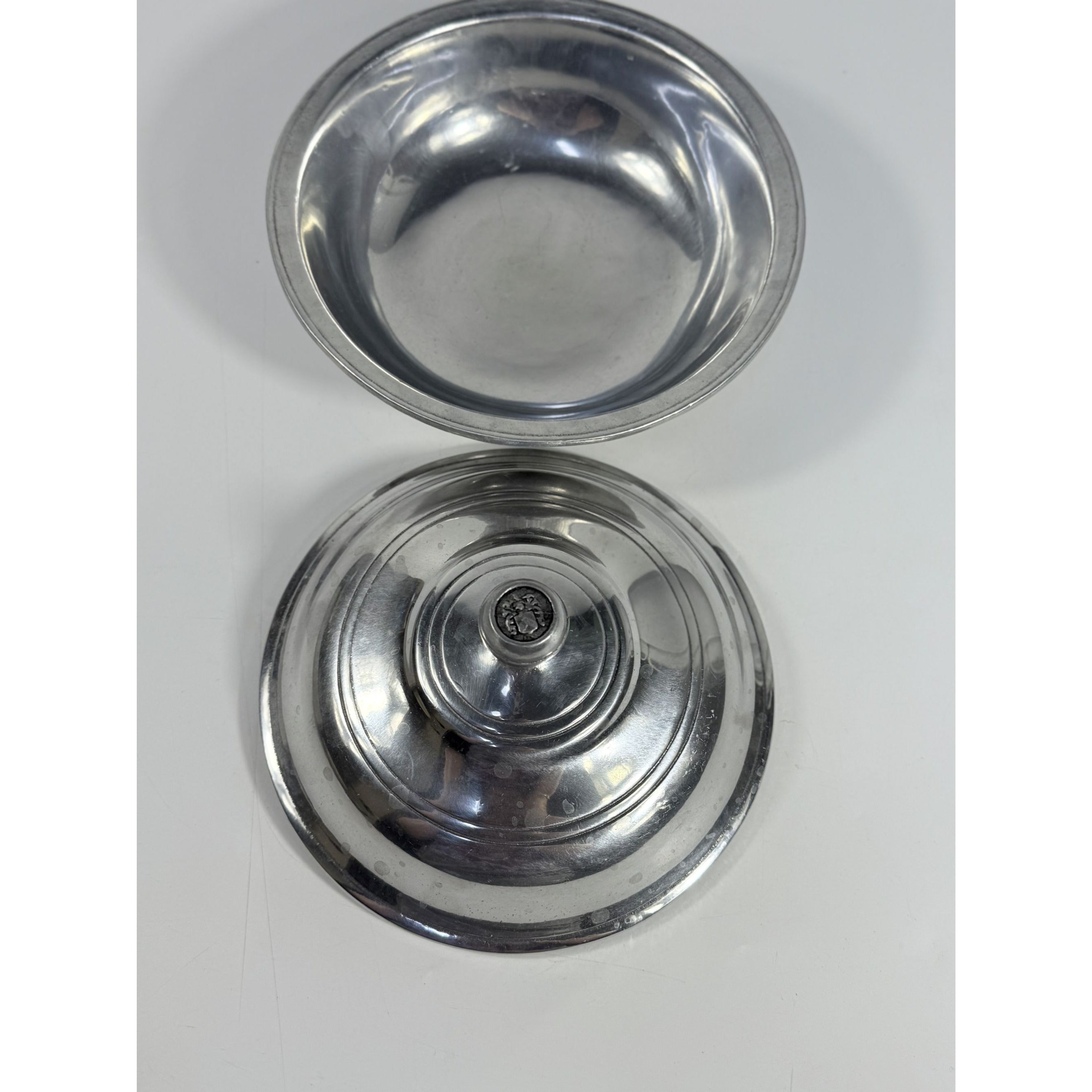 Pewter Serving Bowl Covered Vegetable Wilton Armetele Plough Tavern Large Round 1973 Vintage Columbia PA Replacement Dishes Colonial