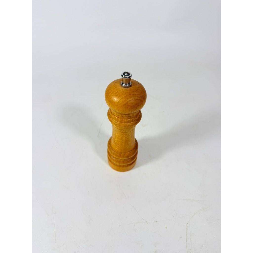 Wood Salt and Pepper Mill Grider Cole & Mason Wooden English Set England Primitive  Vintage Kitchen Tools