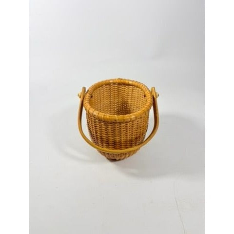 Nantucket lightship basket -Wicker Handled Handmade Wood Bottom Vintage collectible