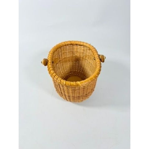 Nantucket lightship basket -Wicker Handled Handmade Wood Bottom Vintage collectible