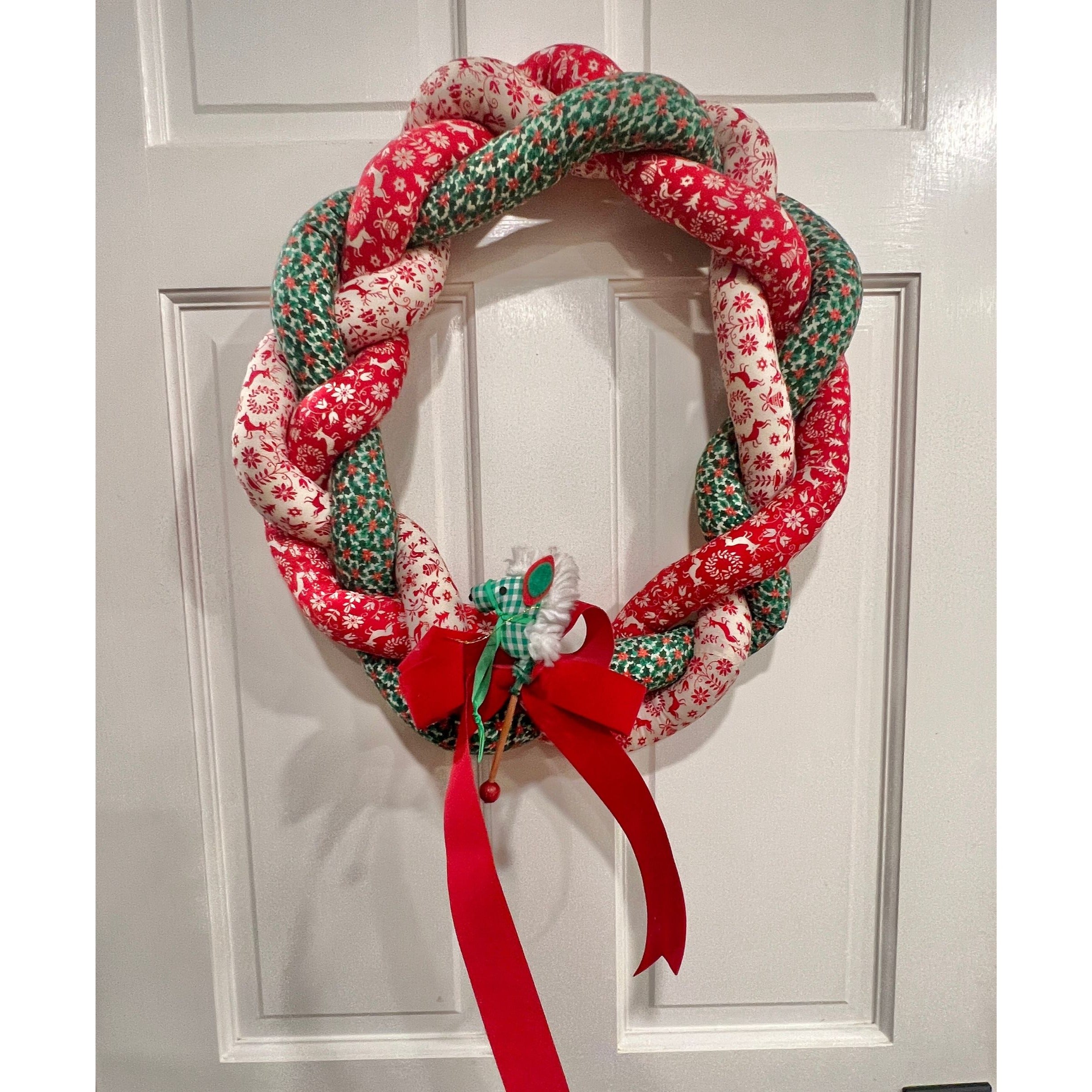 Fabric Woven Christmas Wreath Vintage Love Knot Red Green White Mid Century Granny Cottage Core Wall Decor Seasonal Holiday Handmade