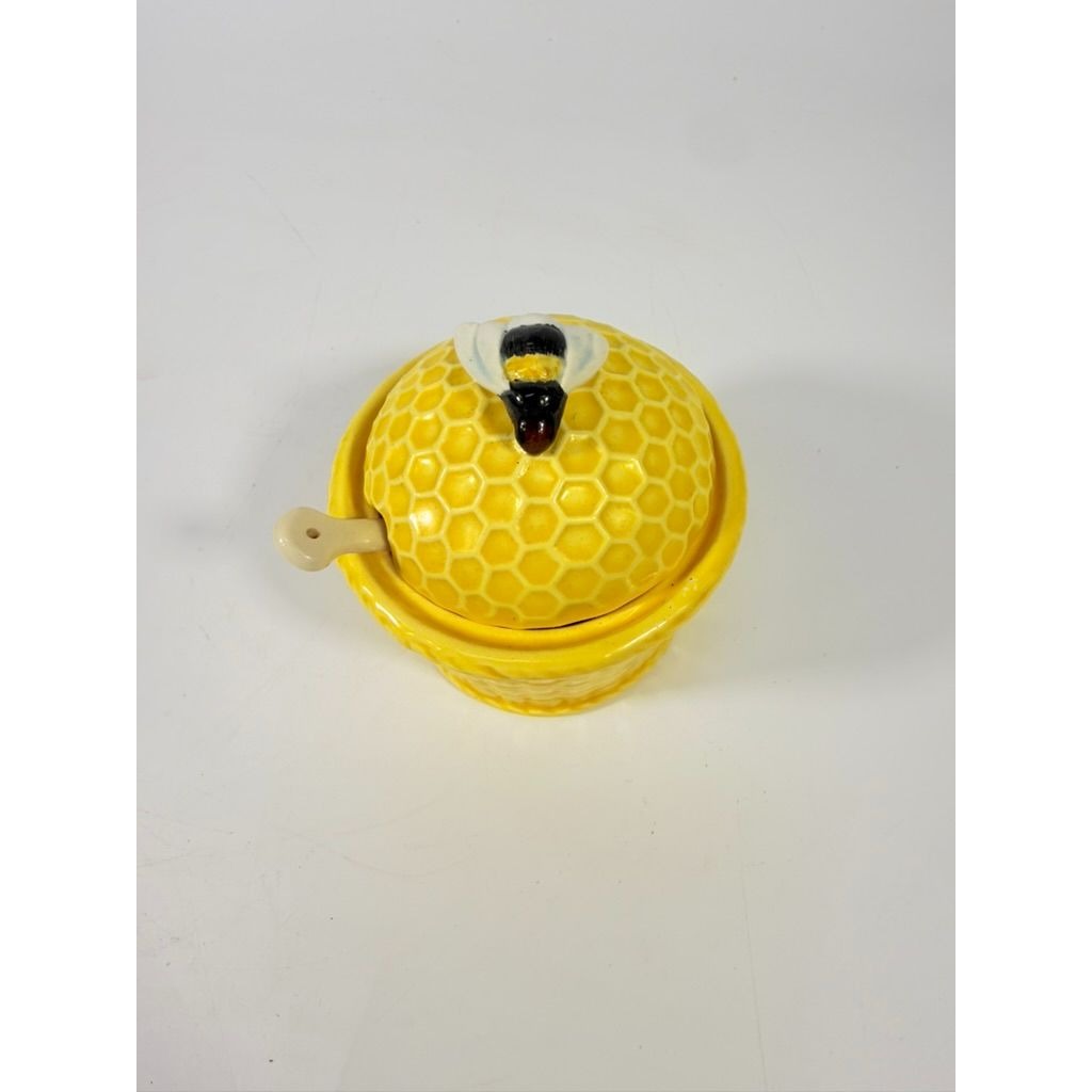 Honey Bee Honey Pot Holder Ceramic Porcelain Vintage Yellow Kitchenware Farmhouse Cottage Granny Core Serving Piece