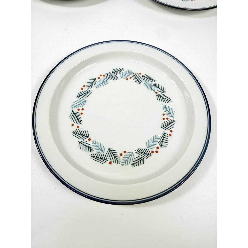 Salad Luncheon Plates Set 4 Christmas Stoneware Pine Branches Berries Dansk Bistro Japan Replacement China Scandanavian Style Minimalist