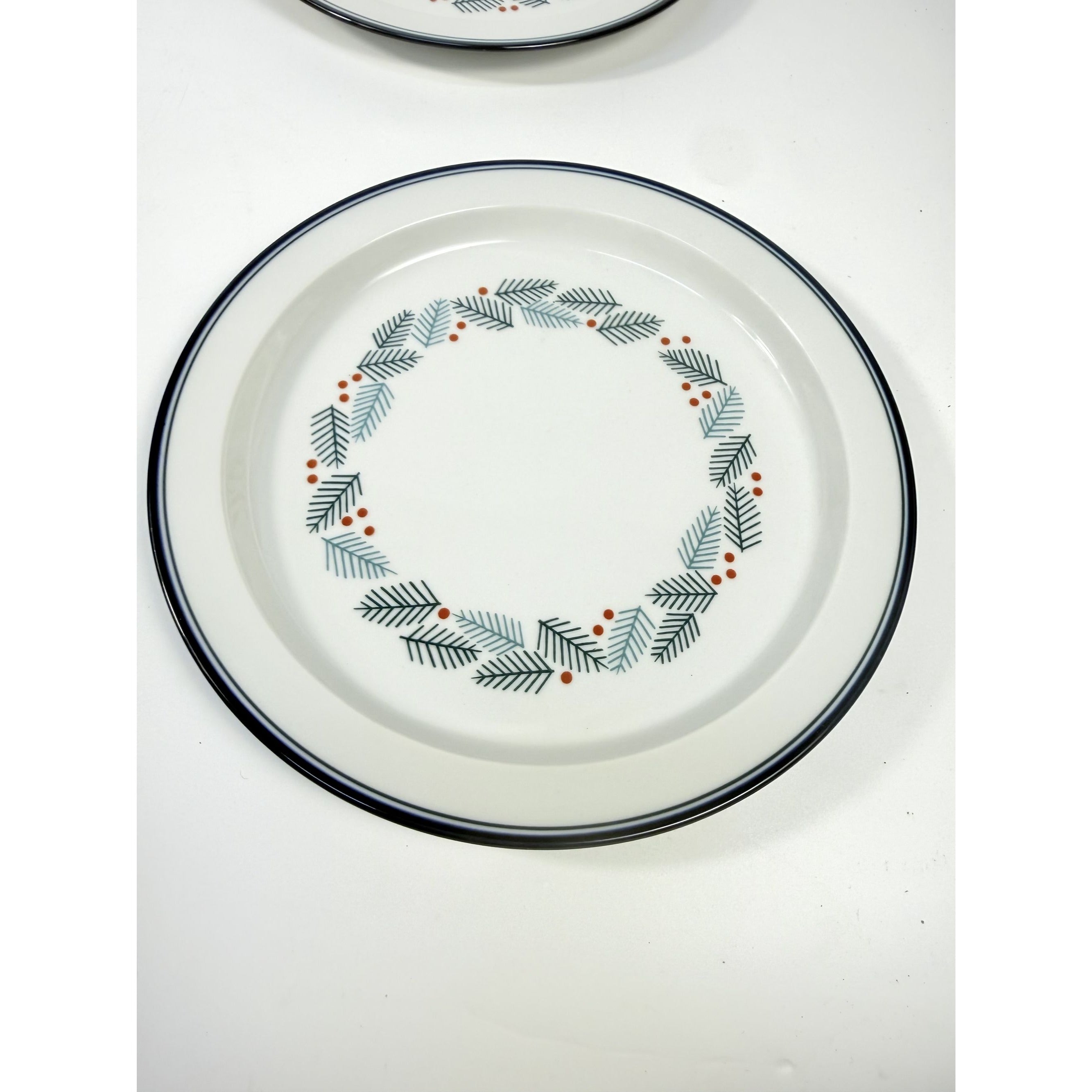 Salad Luncheon Plates Set 4 Christmas Stoneware Pine Branches Berries Dansk Bistro Japan Replacement China Scandanavian Style Minimalist