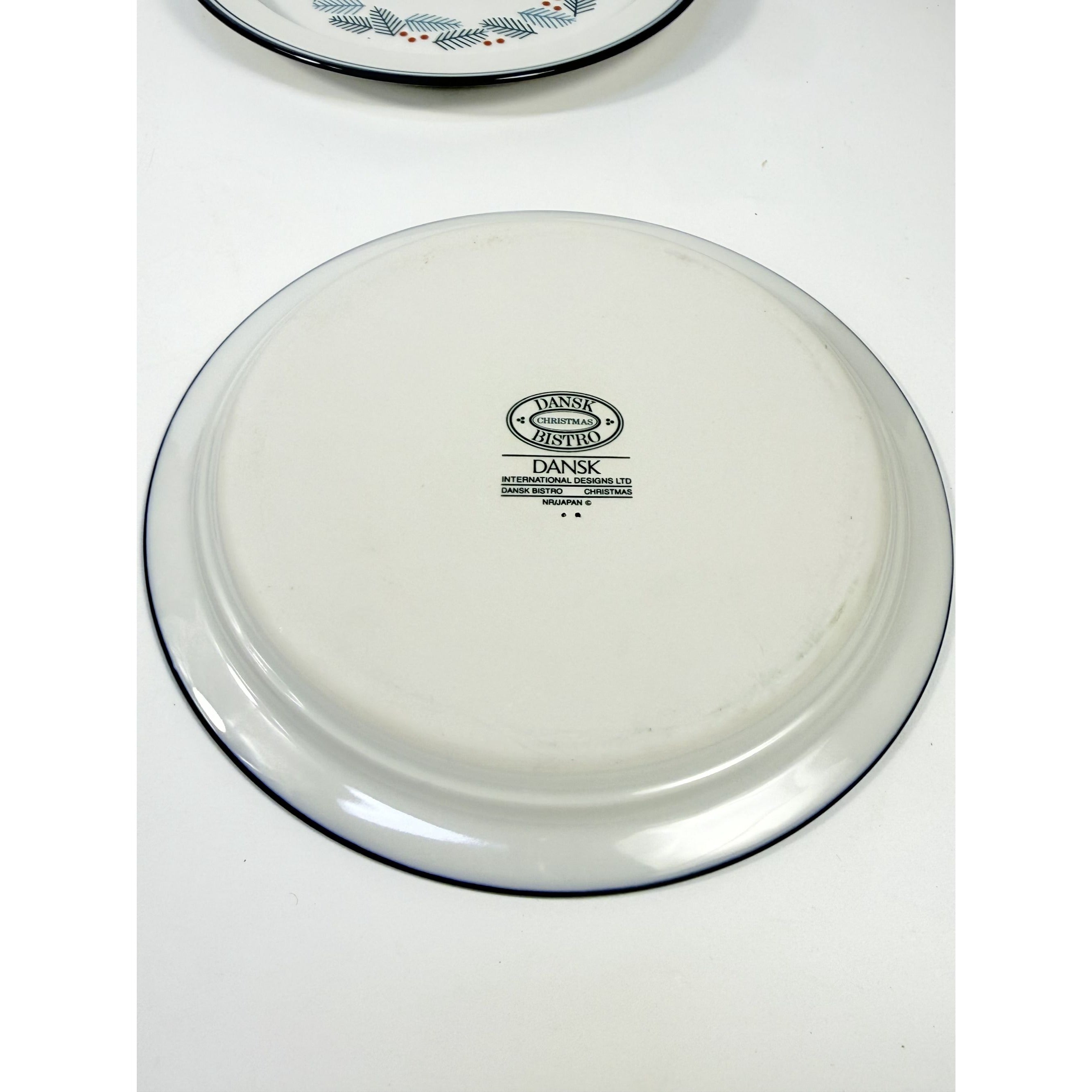 Salad Luncheon Plates Set 4 Christmas Stoneware Pine Branches Berries Dansk Bistro Japan Replacement China Scandanavian Style Minimalist