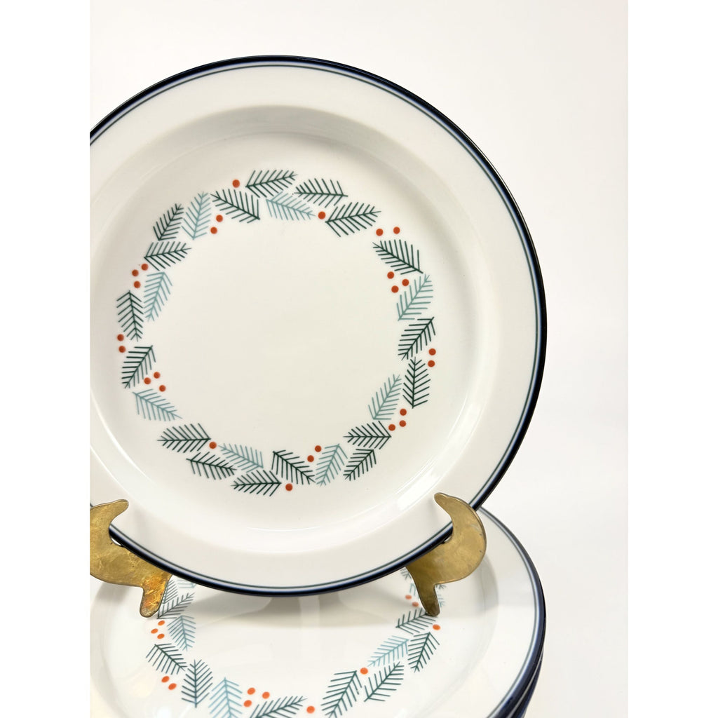 Salad Luncheon Plates Set 4 Christmas Stoneware Pine Branches Berries Dansk Bistro Japan Replacement China Scandanavian Style Minimalist