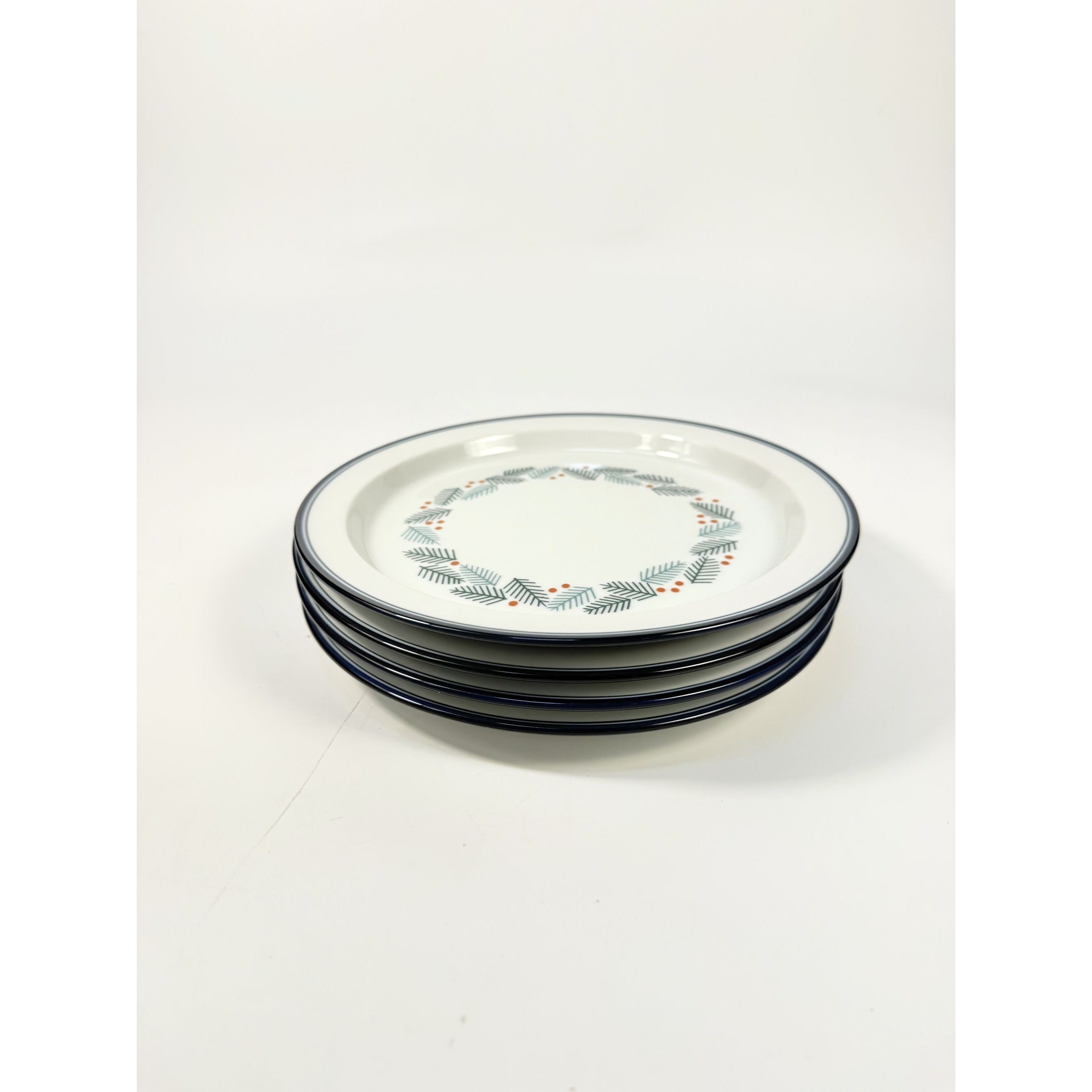 Salad Luncheon Plates Set 4 Christmas Stoneware Pine Branches Berries Dansk Bistro Japan Replacement China Scandanavian Style Minimalist