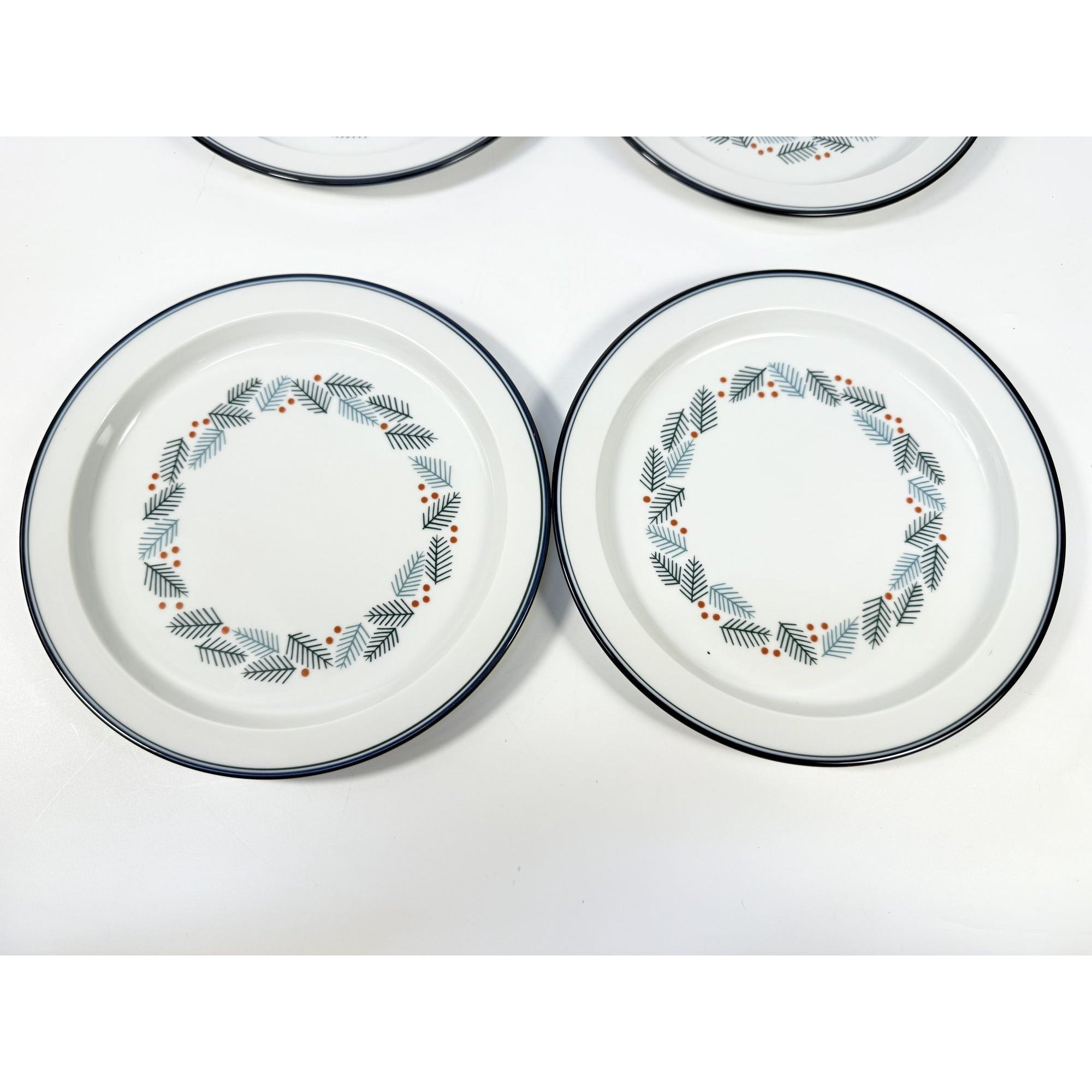 Salad Luncheon Plates Set 4 Christmas Stoneware Pine Branches Berries Dansk Bistro Japan Replacement China Scandanavian Style Minimalist