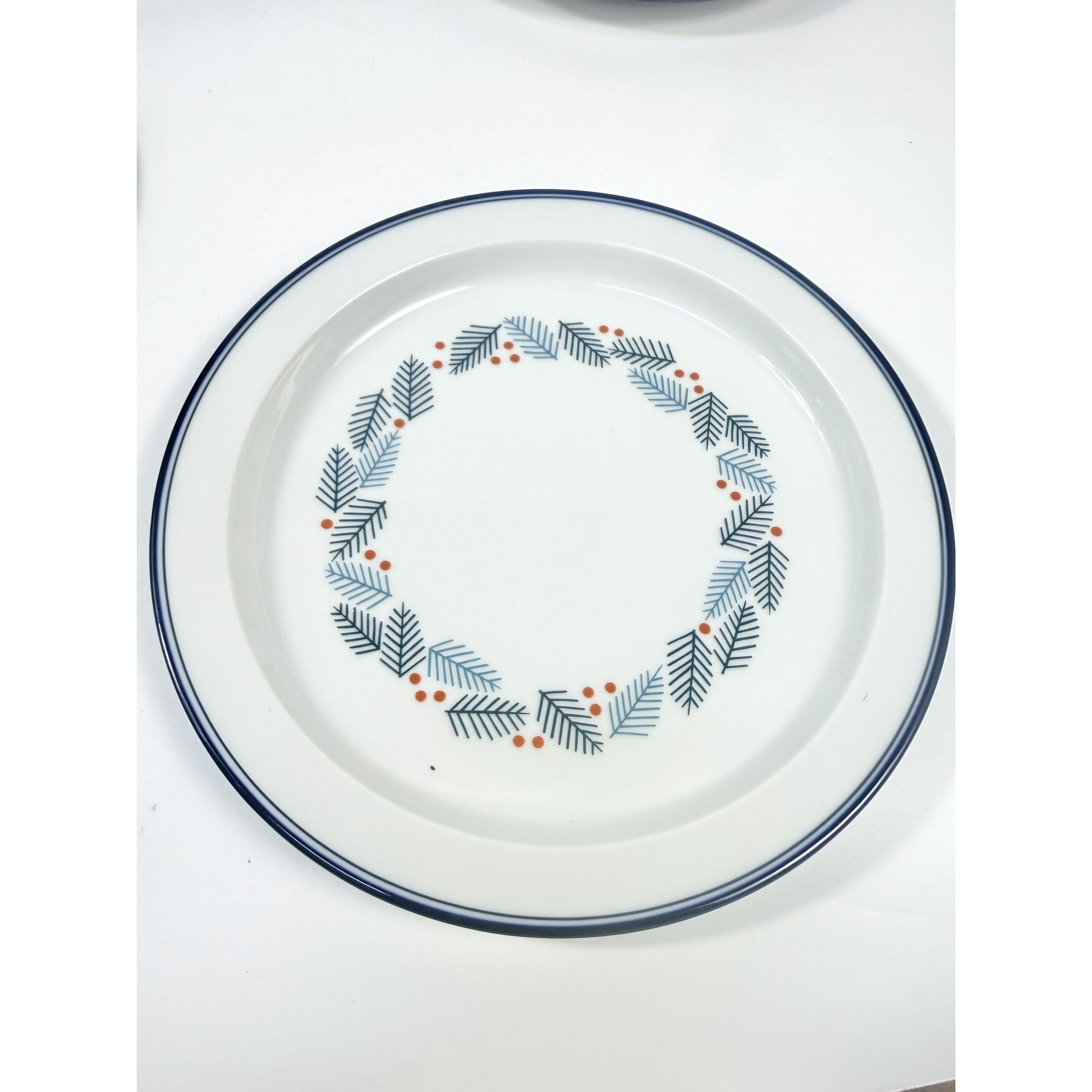 Salad Luncheon Plates Set 4 Christmas Stoneware Pine Branches Berries Dansk Bistro Japan Replacement China Scandanavian Style Minimalist
