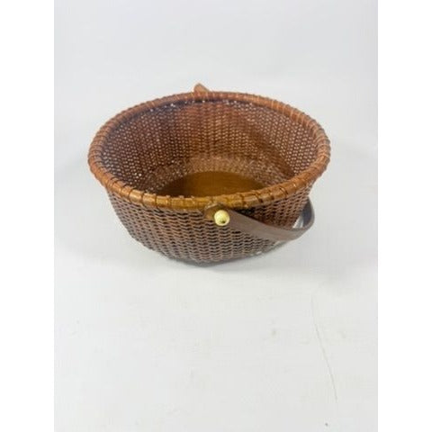 Nantucket lightship basket -Wicker Handled Handmade Wood Bottom Vintage collectible